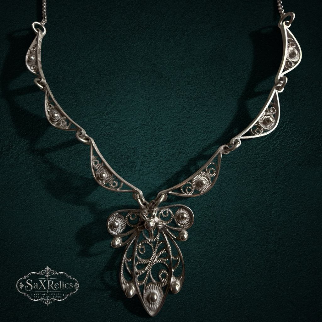 Puntilla — Sterling Silver Filigree Statement Necklace (925)