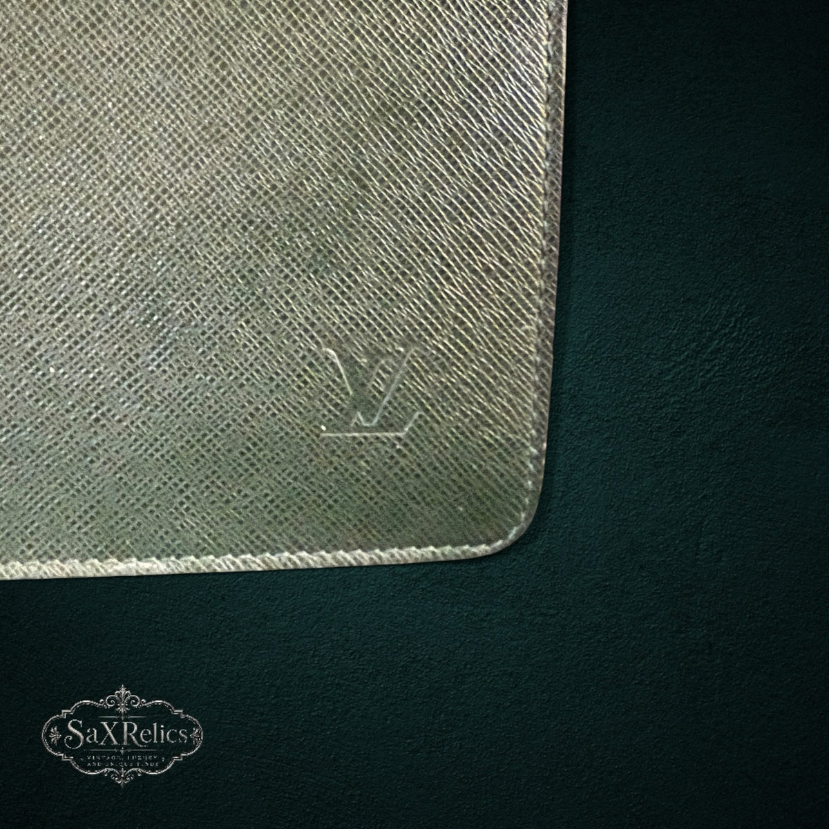 El Maletín — Vintage Louis Vuitton Oural Pilot Case, Taiga Épicéa (M30024, 1994)