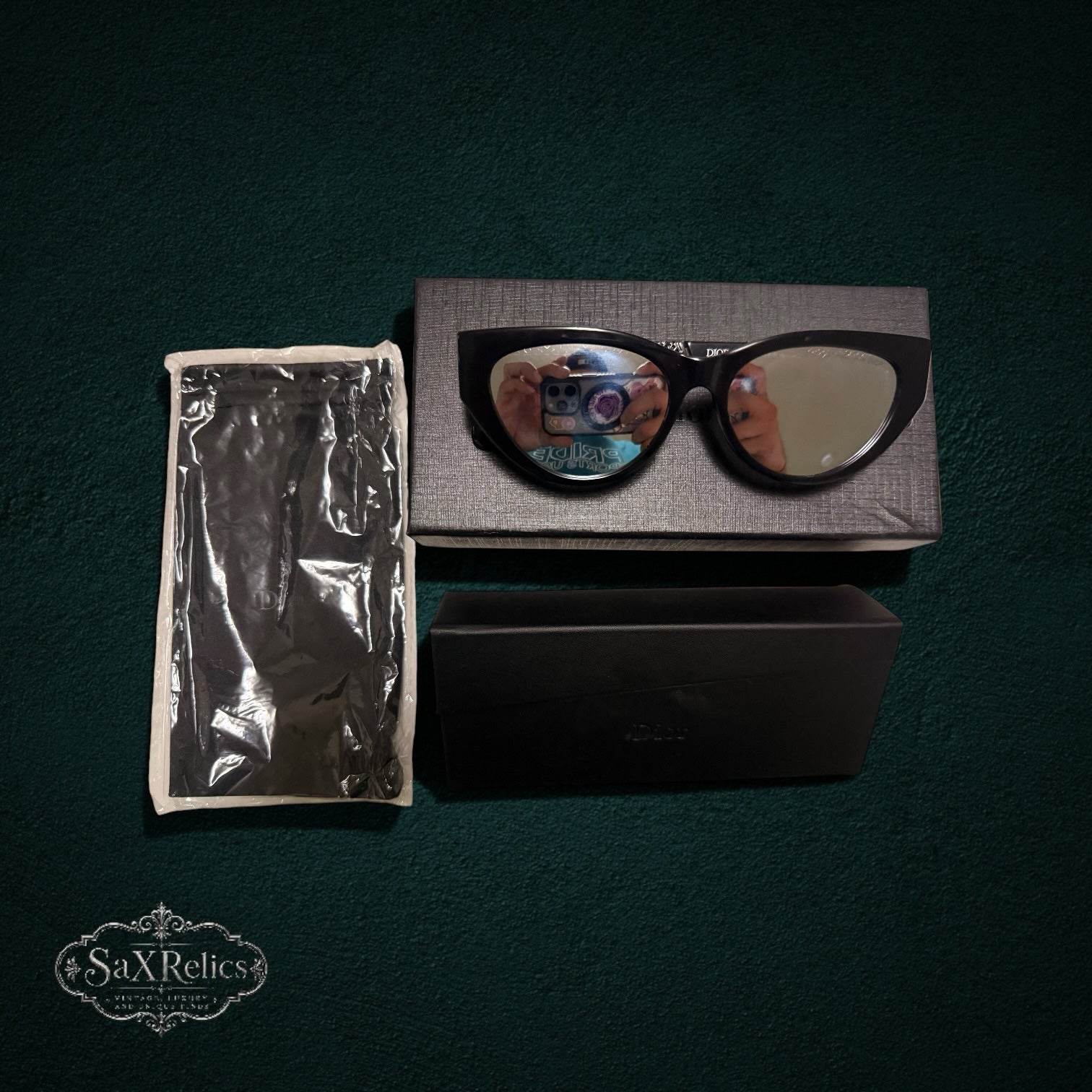 My Store Christian Dior Resille B1F black cat-eye sunglasses with branded case and protective pouch