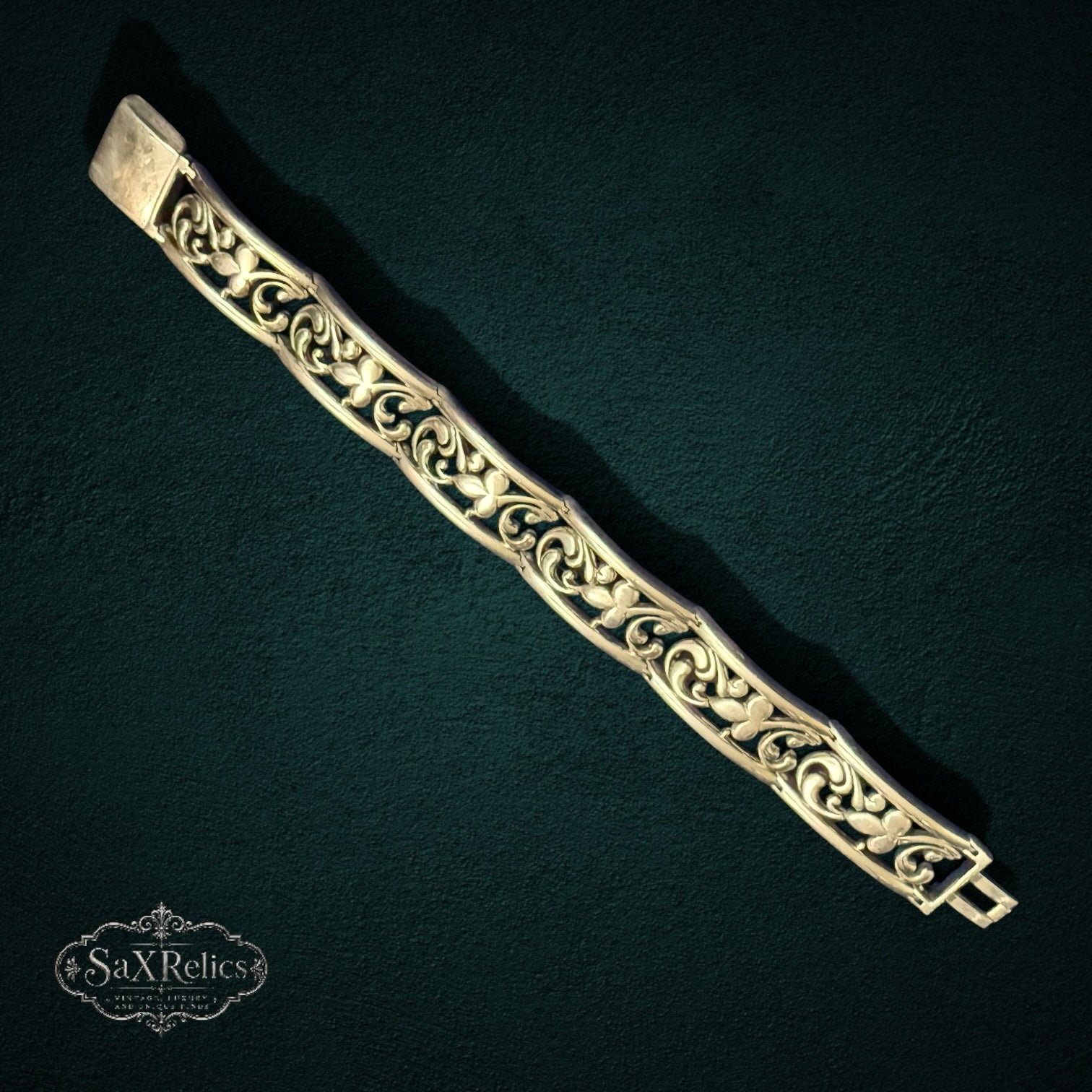 SaX Relics vintage sterling silver openwork filigree hinged bangle bracelet