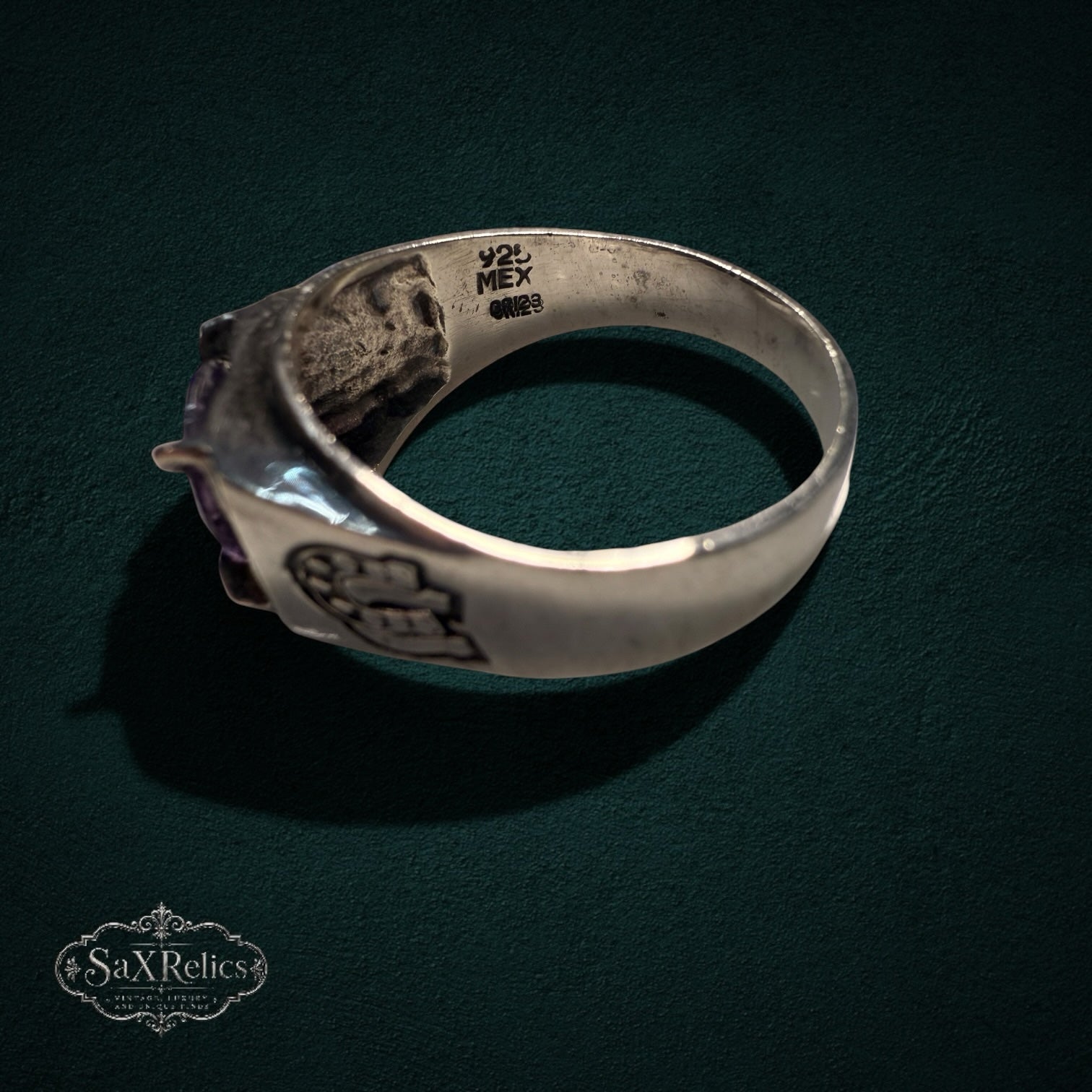 My Store vintage 925 sterling silver ring with horseshoe motif and 925 MEX hallmark on inner band