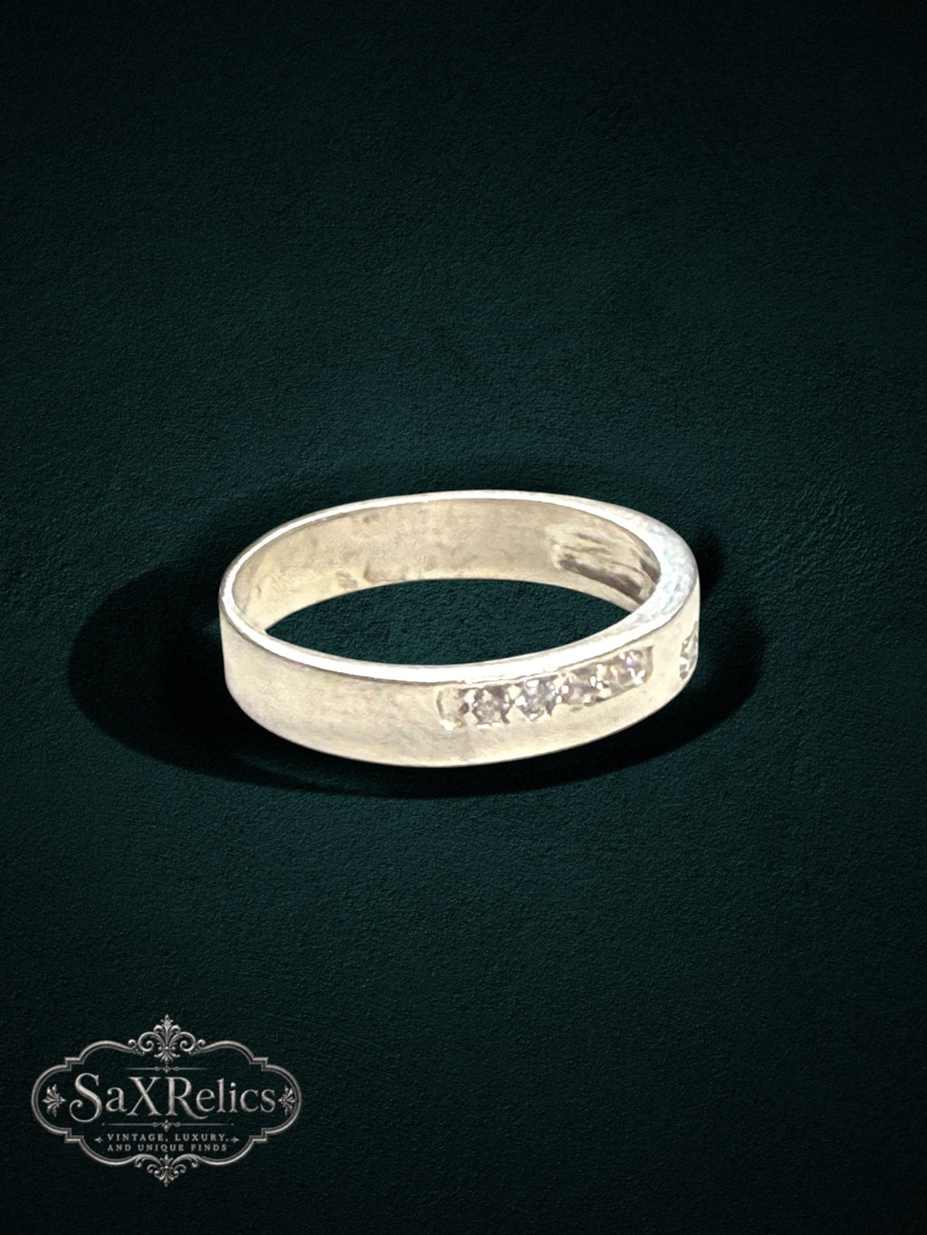 Compromiso bridal set — sterling silver CZ band detail