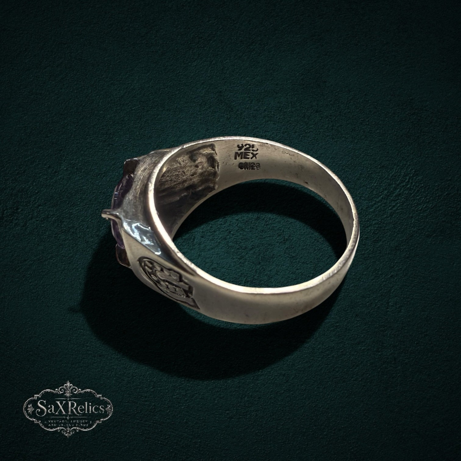 My Store vintage 925 sterling silver ring with purple stone and horseshoe detail showing 925 MEX hallmark inside band